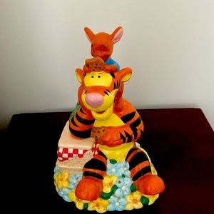 Disney Tigger cookie jar